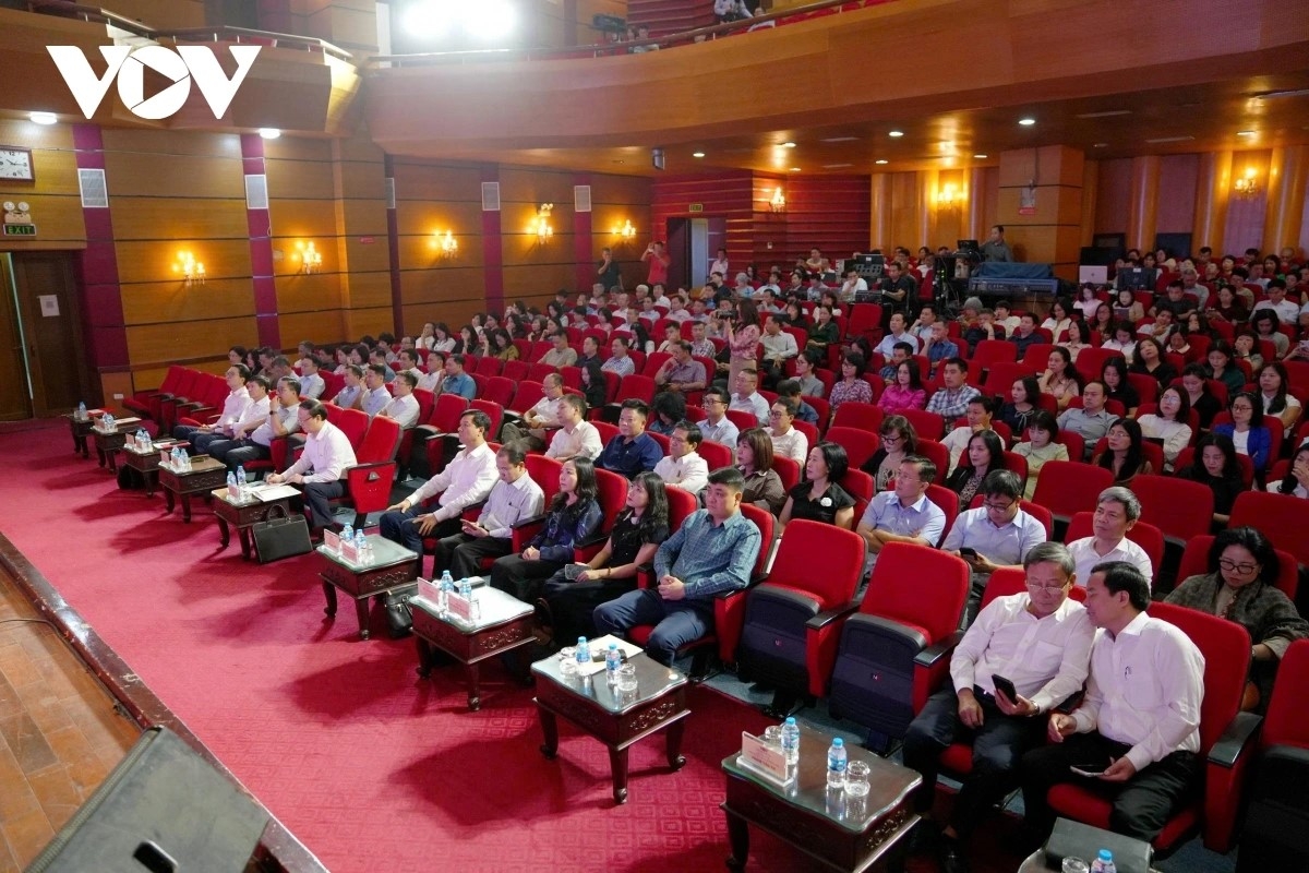 Para delegasi peserta konferensi tersebut (Foto: Dinh Trung/VOV)