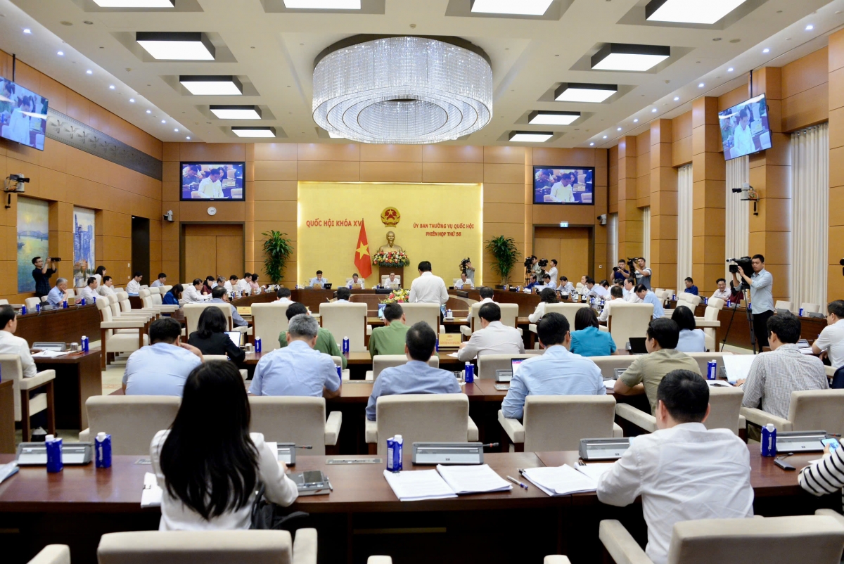 The 56th session of the National Assembly’s Standing Committee. Photo: VOV