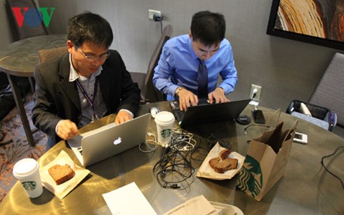 bay, chay, nhin doi, nhin ngu... de dua tin hoan tat tpp lich su hinh 0