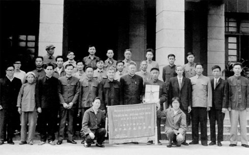 nha bao le quy - cay co thu cua phat thanh doi ngoai hinh 0