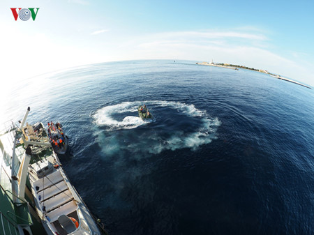 bien troi truong sa - nhung khoanh khac lang man hinh 18