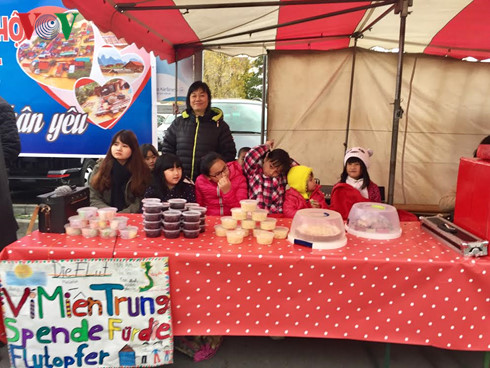 nguoi viet tai duc quyen gop duoc 125 000 euro ung ho ba con vung lu hinh 8